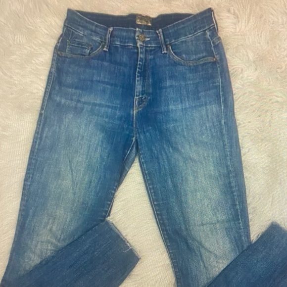 Mother Women's High Waisted Looker
Ankle Fray Not Rough Enough Jeans
W28/L27 - Picture 1 of 1